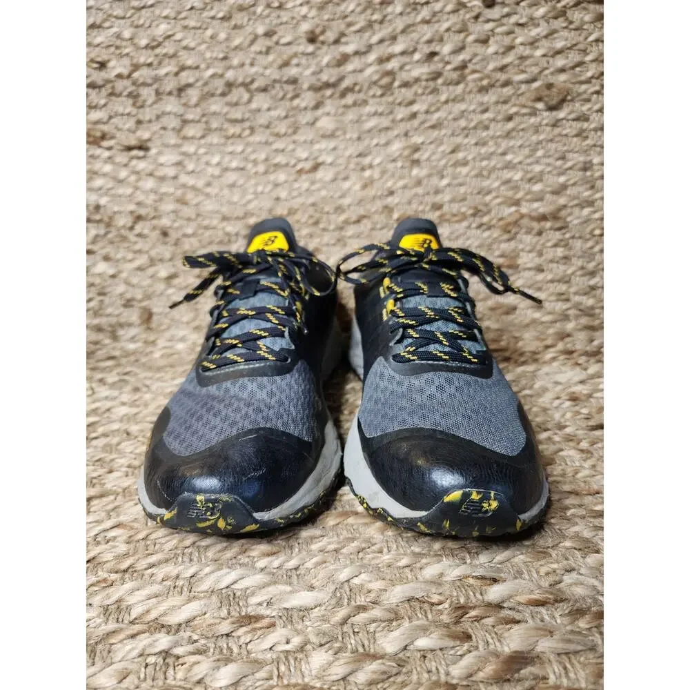 New Balance Mens 10 Athletic Black Running Shoes Fresh Toe Protection Gym